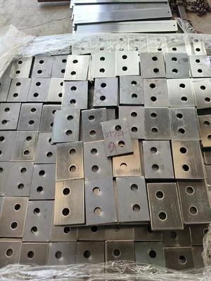 Đường phẳng thép CNC có khe cắm có thể tùy chỉnh cho kim loại dán đúc và rèn