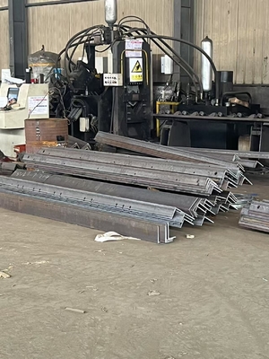 Lintel góc thép kẽm là lựa chọn hàng đầu cho hỗ trợ cấu trúc trong các dự án xây dựng