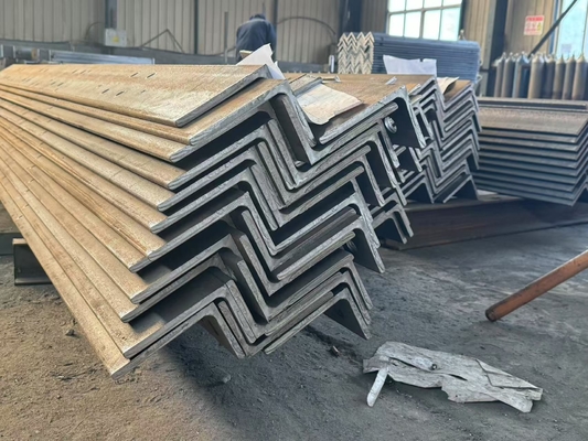 Đào thép xăng nóng góc Lintel cho xây dựng dân sự khung cửa thiết kế tùy chỉnh