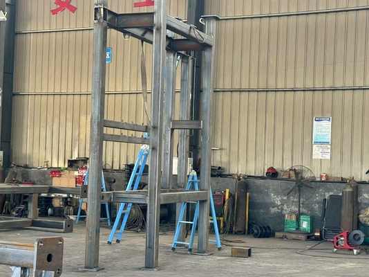 Khách hàng chống ăn mòn thép khung hỗ trợ cho tháp gió thiết bị điện đáy