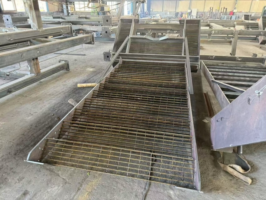 Thang ngoài thép hạng nặng cho sử dụng thương mại ở nhà
